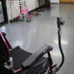 Bras flexible à pince RAM®  26" (66cm) pour fauteuils roulant manuel